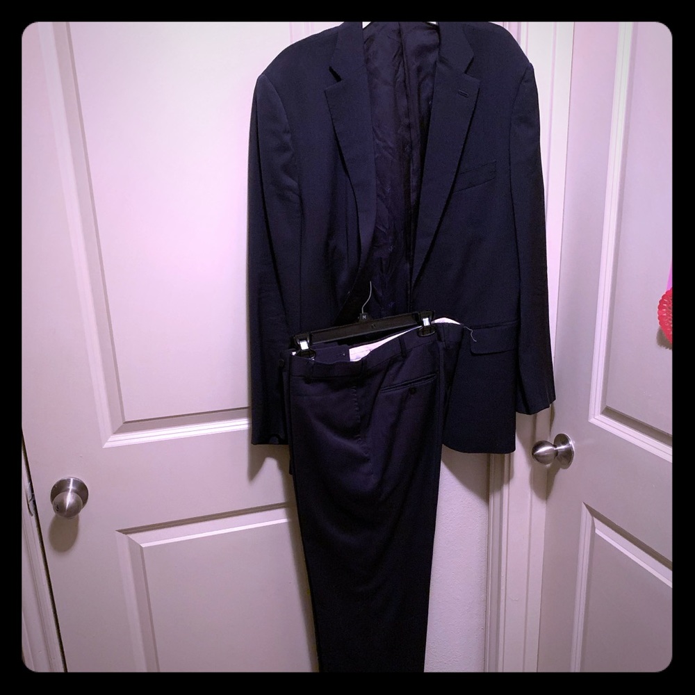 Isaia Men's Solid Stretch Two-Piece Suit